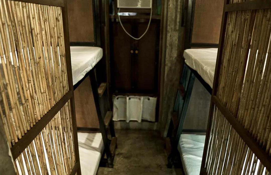 Hang Loose Hostel-1
